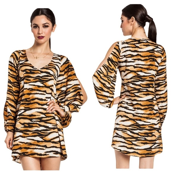 Lovers + Friends Dresses & Skirts - LOVERS + FRIENDS GRACIE DRESS IN WILDCAT Women’s Size Small